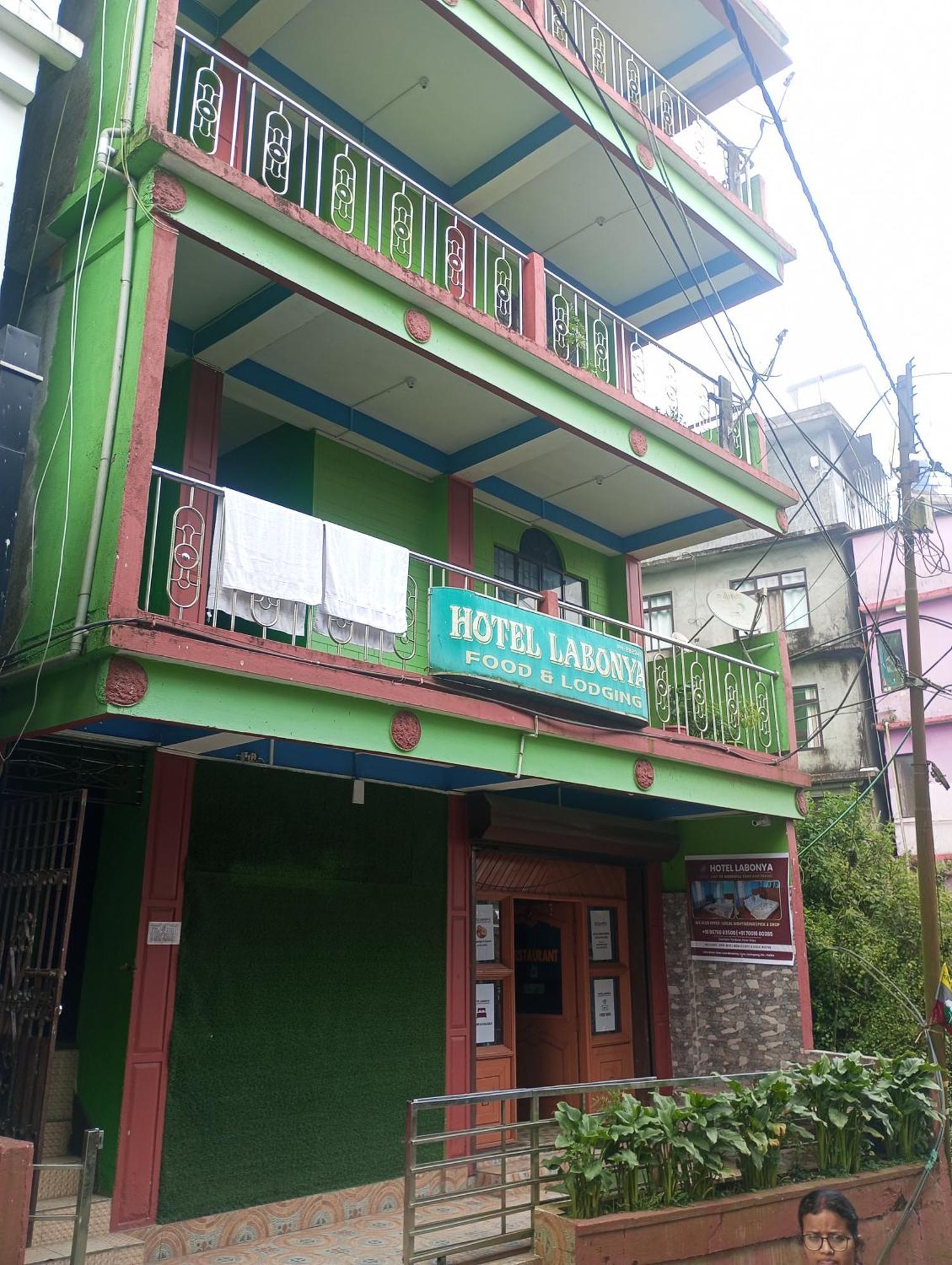 Hotel Labonya Lava 외부 사진